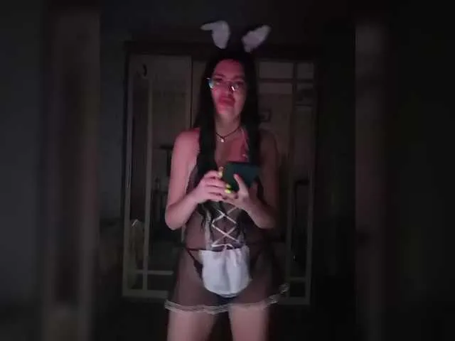 Milforja – webcam model profile photo Image 2