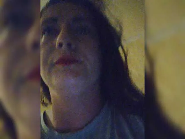 Ola18000 – webcam model profile photo