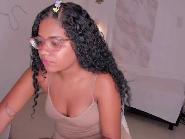 British_EmJess – webcam model profile photo Image 6