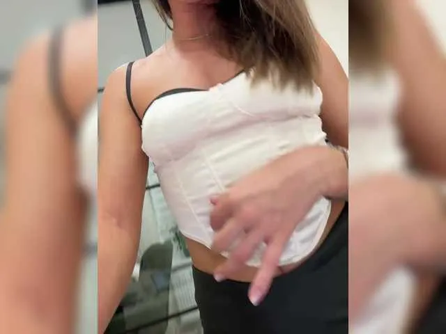 Loli_Belle – webcam model profile photo Image 11