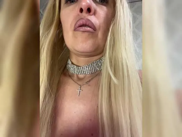 LannaGracesX – webcam model profile photo Image 2