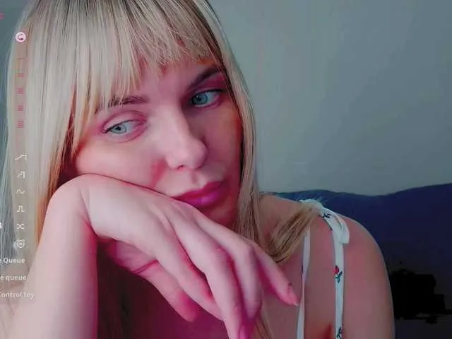 Luna29a – webcam model profile photo Image 3
