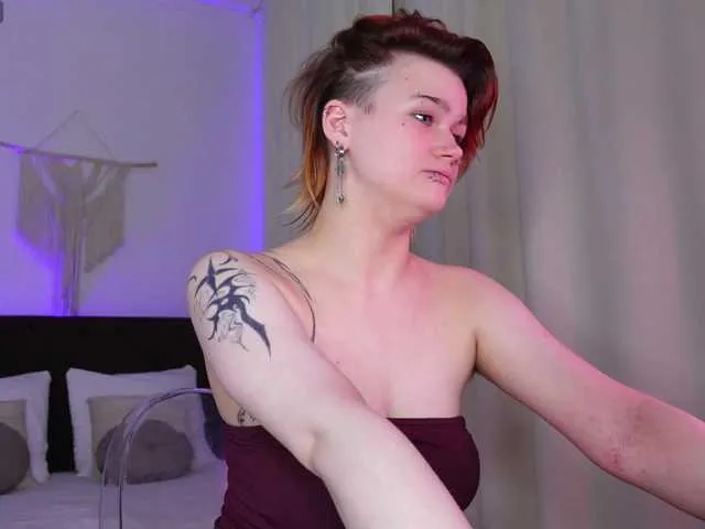 Hanna_Blondee – webcam model profile photo Image 4