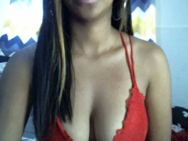 LizzieGreyX – webcam model profile photo Image 3