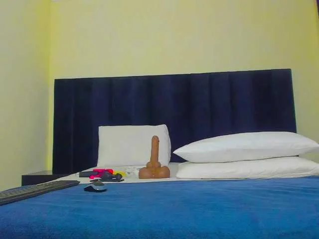 Nataly_Blonde – webcam model profile photo Image 11