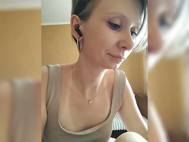 MilashaNyasha – webcam model profile photo Image 16