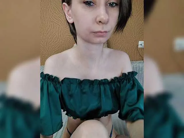 MilashaNyasha – webcam model profile photo Image 3