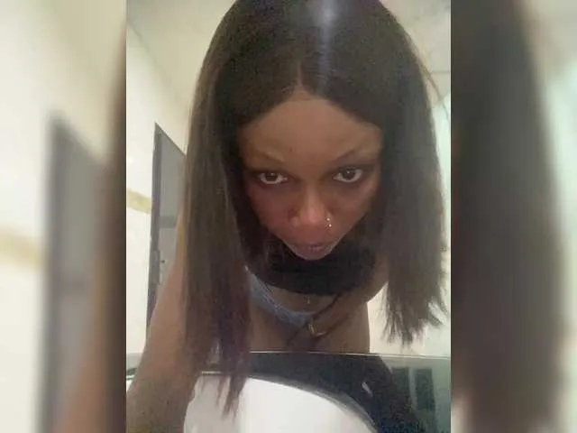 QwinDrip – webcam model profile photo