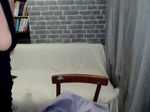 GlamGran – webcam model profile photo Image 12