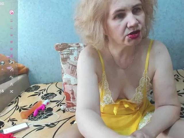 Alenushka888 – webcam model profile photo Image 2