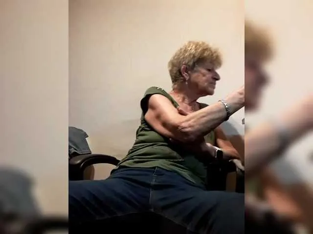 Silviyaa – webcam model profile photo Image 17