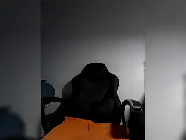 Silviyaa – webcam model profile photo Image 8