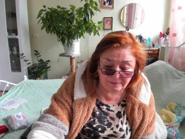 blondeangel_4u2 – webcam model profile photo Image 16