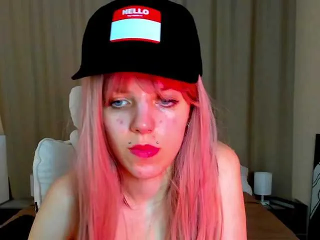 Vesia – webcam model profile photo Image 9