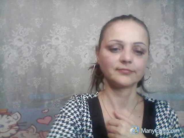 SashaVaughn – webcam model profile photo Image 2