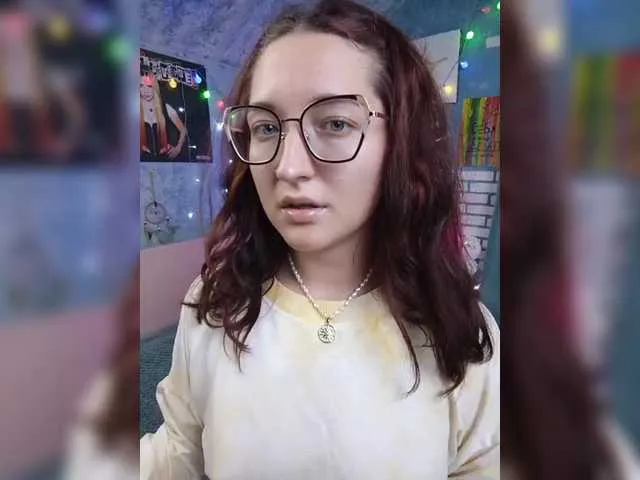 SusyBlair – webcam model profile photo Image 12