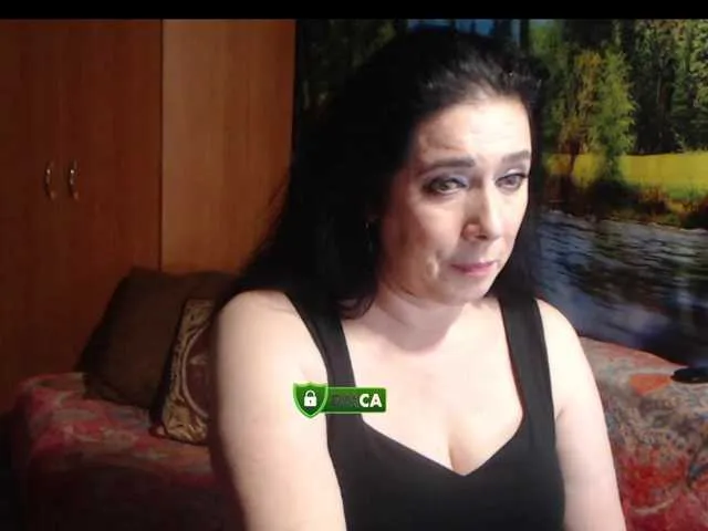 EksaCake – webcam model profile photo Image 17