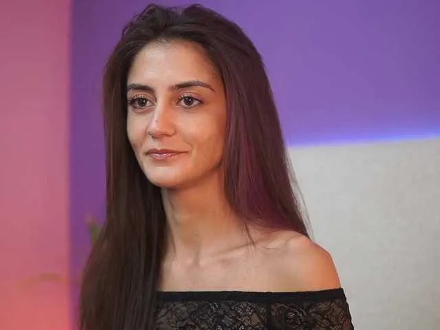 Lana1973 – webcam model profile photo Image 3