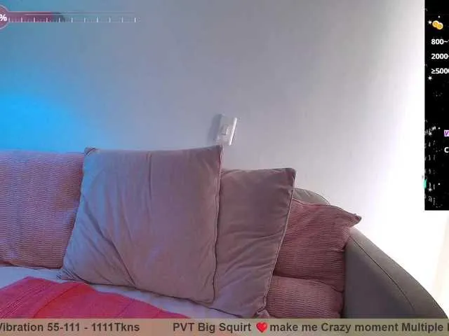 EmilyLeah – webcam model profile photo Image 10