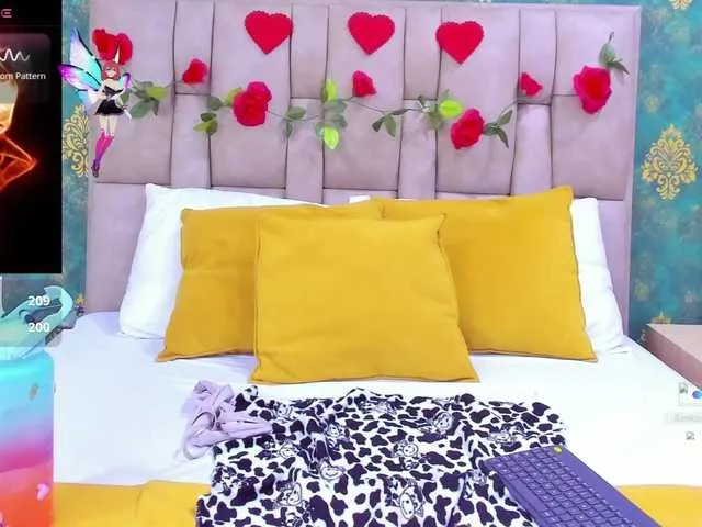 XMomentX1 – webcam model profile photo Image 5