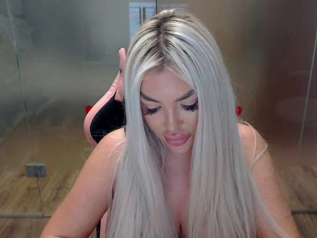 Blondie_Bethany – webcam model profile photo Image 14