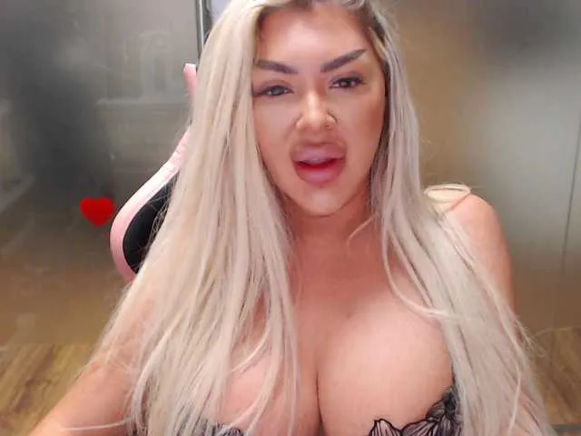 Blondie_Bethany – webcam model profile photo Image 8