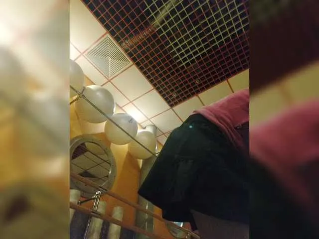 BigTitBlondeUK – webcam model profile photo Image 6