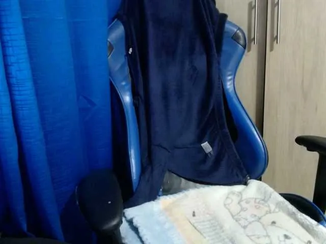 LiaMetz – webcam model profile photo Image 16