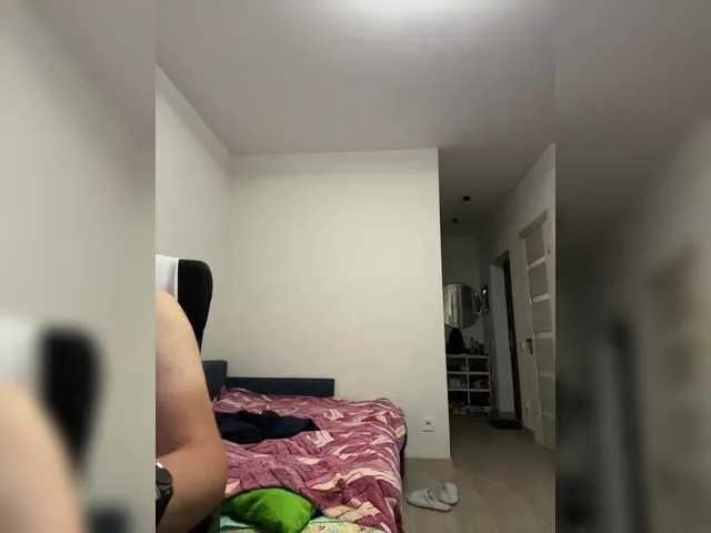 LoraDevine – webcam model profile photo Image 15