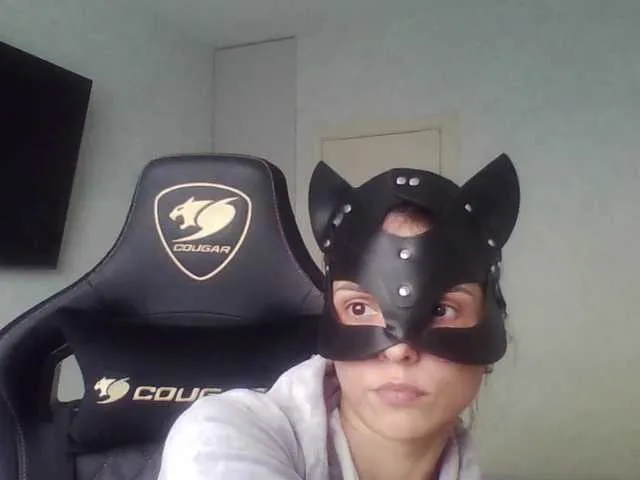 LoraDevine – webcam model profile photo Image 17