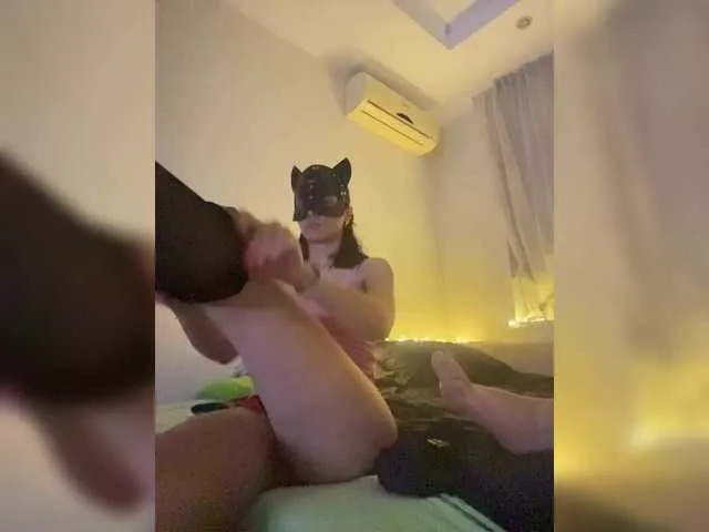 LoraDevine – webcam model profile photo Image 9