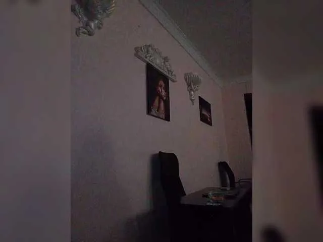 SusyBlair – webcam model profile photo Image 17
