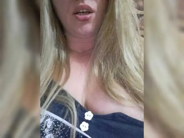 SusyBlair – webcam model profile photo Image 3