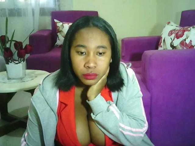 LorrySkye – webcam model profile photo Image 12