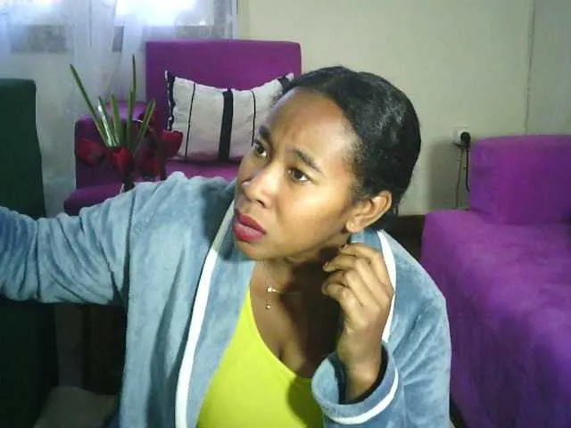 LorrySkye – webcam model profile photo Image 8