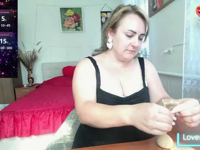 MistressLouUK – webcam model profile photo Image 18