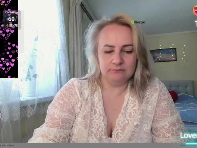 MistressLouUK – webcam model profile photo Image 5