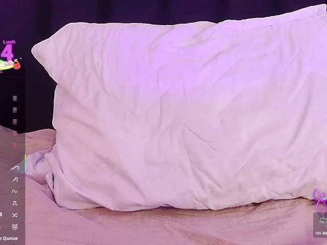 blondeangel_4u2 – webcam model profile photo Image 12