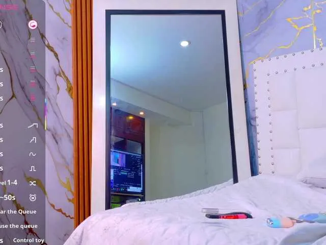 blondeangel_4u2 – webcam model profile photo Image 18