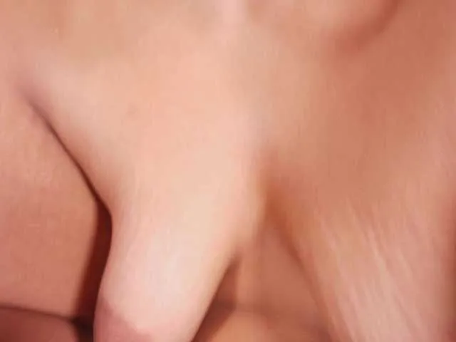 Jasmine_Whitee – webcam model profile photo Image 2