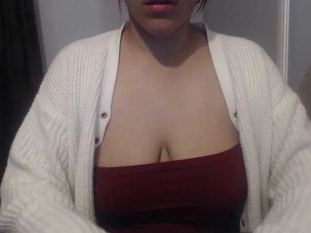 British_EmJess – webcam model profile photo Image 13