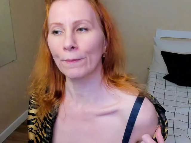MissScarlett_xx – webcam model profile photo Image 19