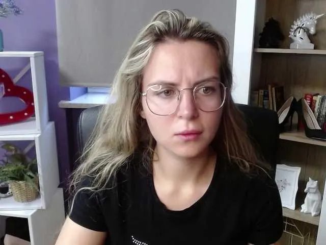 soft-zoey Image 8