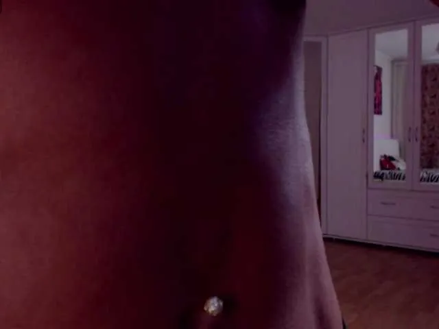 SusyBlair – webcam model profile photo Image 11