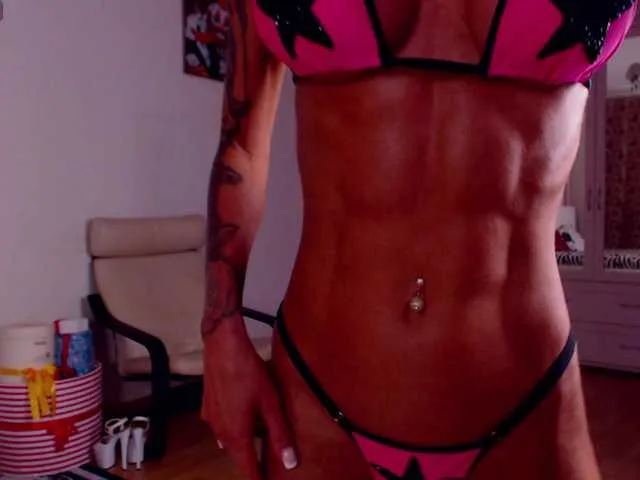 SusyBlair – webcam model profile photo Image 13