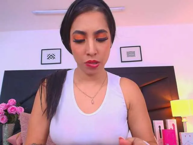 VickySecret – webcam model profile photo Image 2