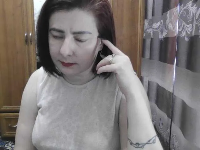 SusyBlair – webcam model profile photo Image 15