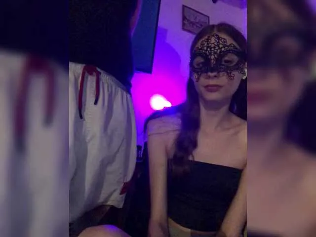 LanaBlondeBush – webcam model profile photo Image 18