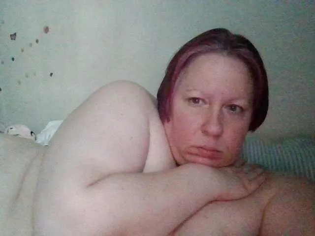 MissKristal – webcam model profile photo Image 2
