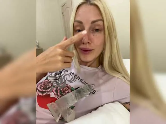 gravebabyxo – webcam model profile photo Image 6